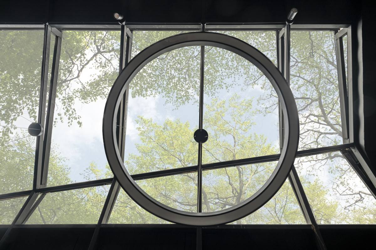 Striking architectural glass skylight design Striking architectural glass skylight design
