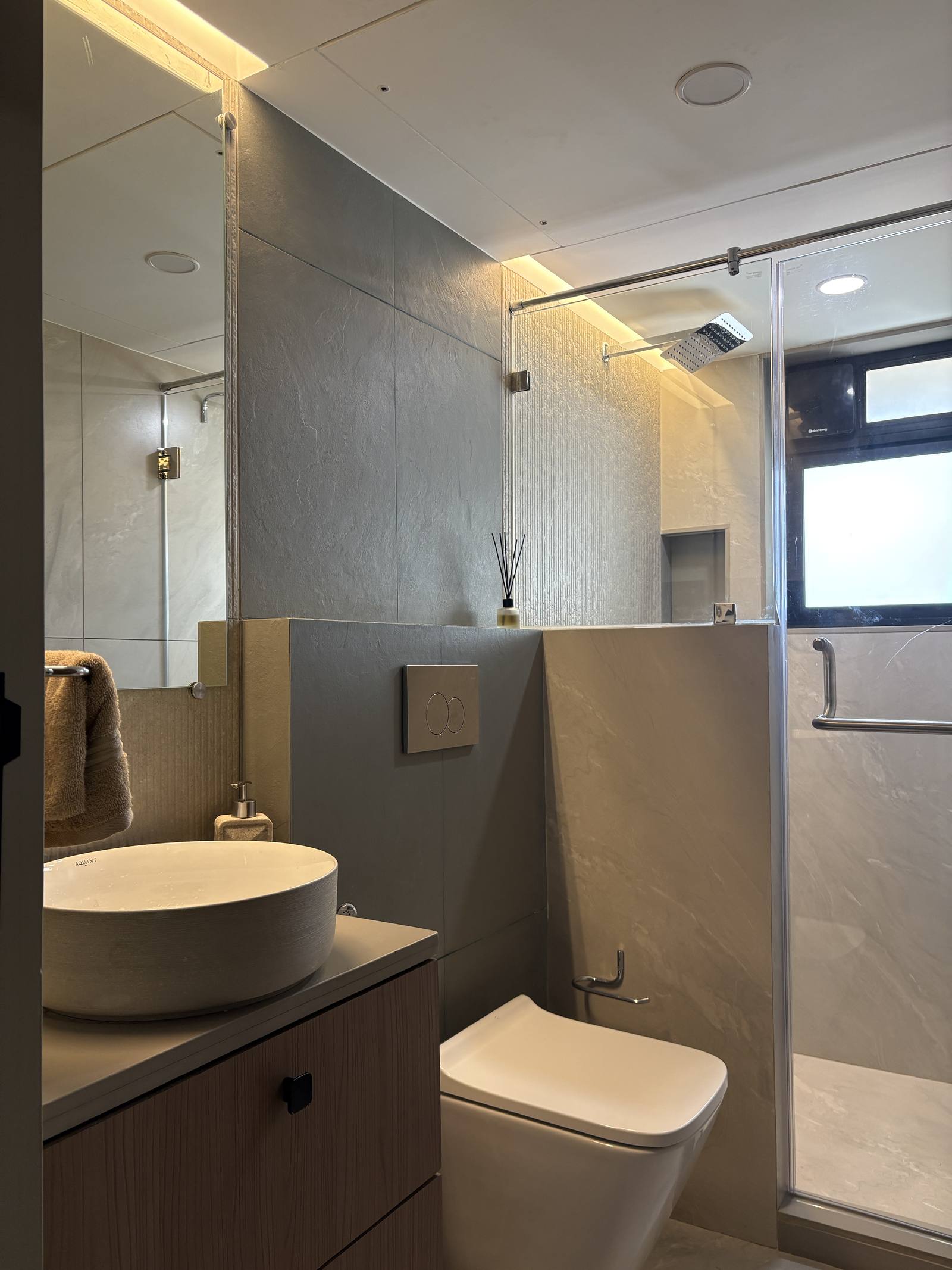 Spa-style bathroom with vessel sink and rain shower by Beyond Briks Spa-style bathroom with vessel sink and rain shower by Beyond Briks