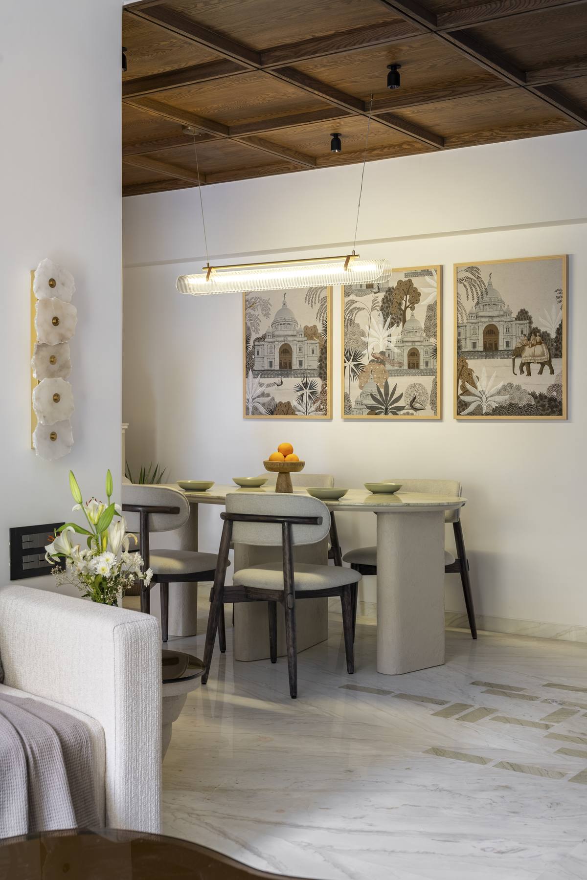 Decorative accent wall finish in a premium dining space Decorative accent wall finish in a premium dining space